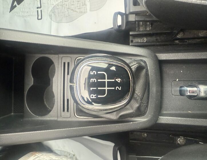 Škoda Fabia 16