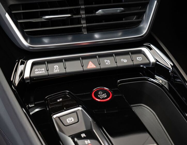 Audi e-tron 15