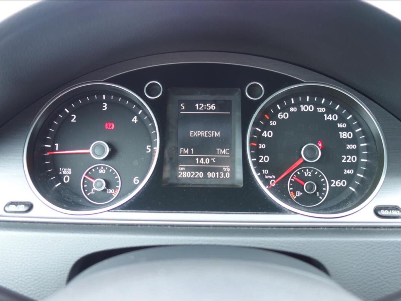 Volkswagen Passat 31