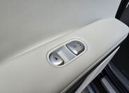 Hyundai IONIQ 29