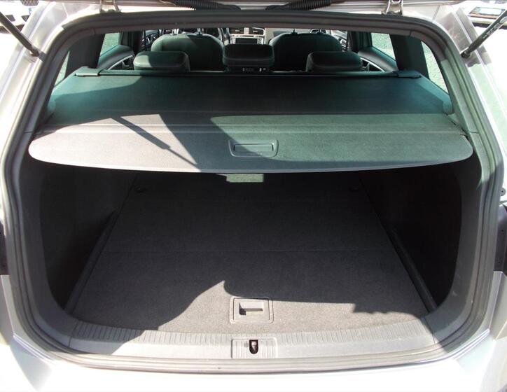 Volkswagen Golf 13