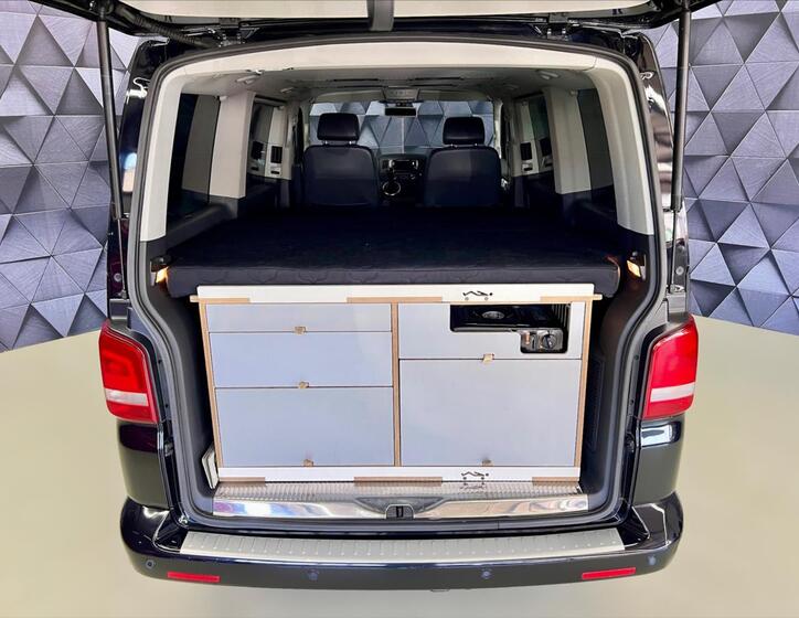 Volkswagen Multivan 24