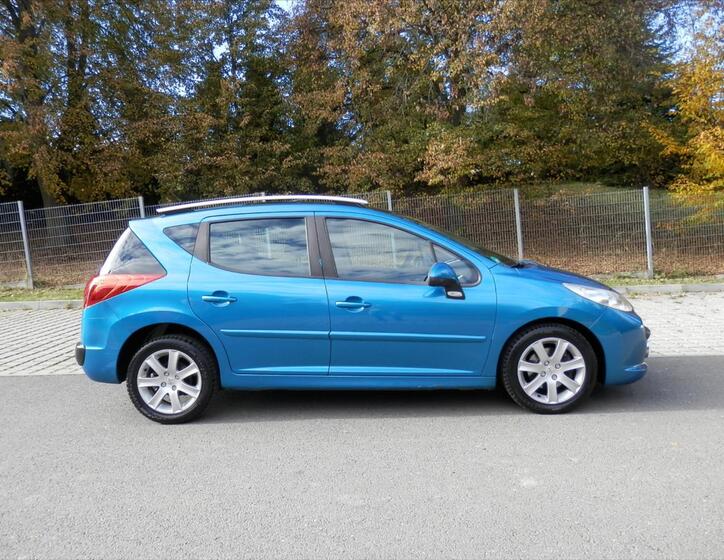 Peugeot 207 10