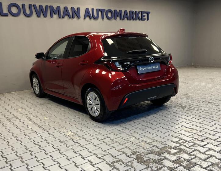 Toyota Yaris 14
