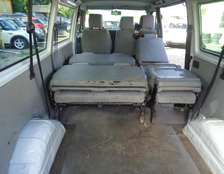 Volkswagen Transporter 19