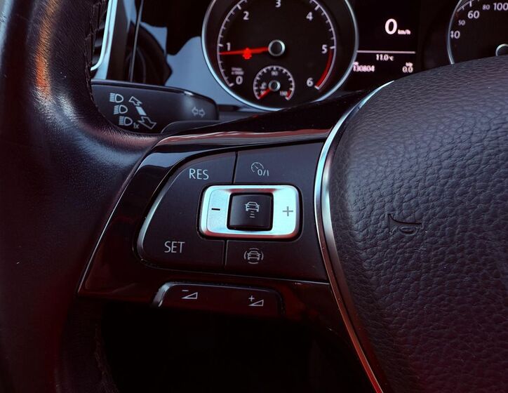 Volkswagen Golf 19