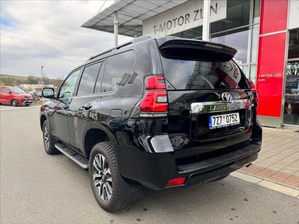 Toyota Land Cruiser 6