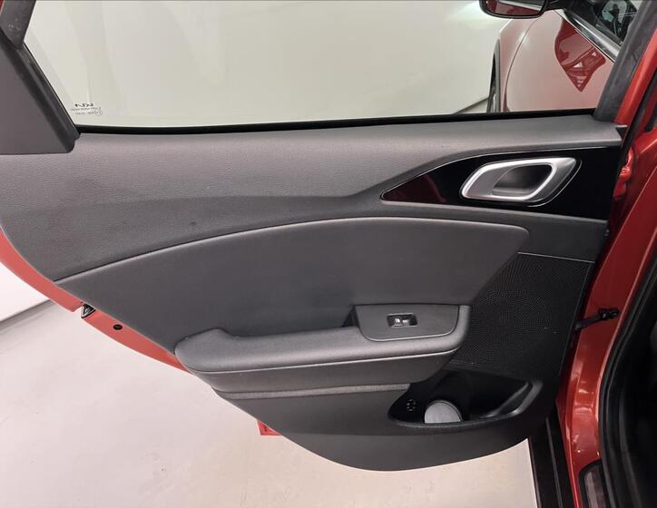 KIA XCeed 29