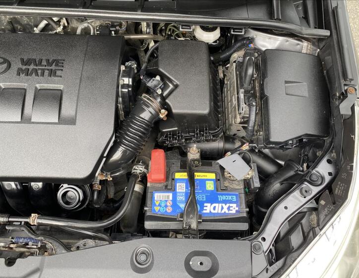 Toyota Avensis 20
