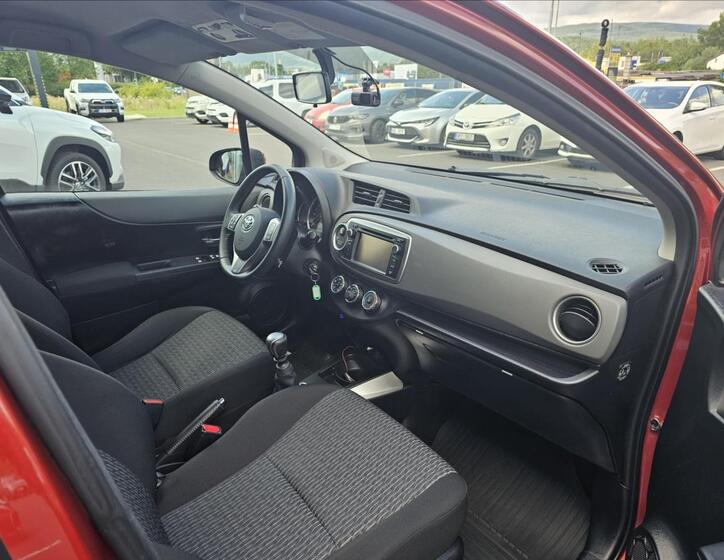 Toyota Yaris 11