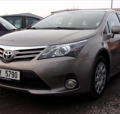 Toyota Avensis 1