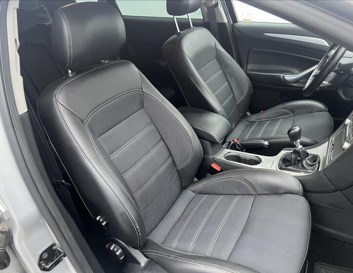 Ford Mondeo 8