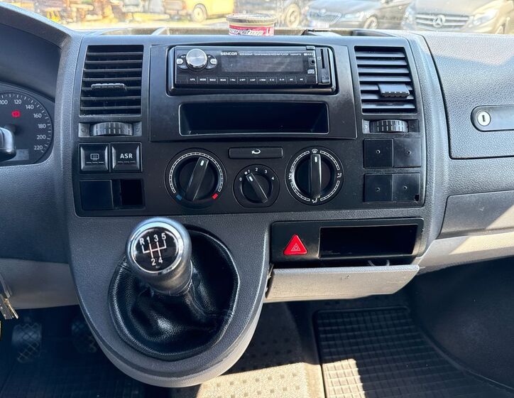 Volkswagen Transporter 13