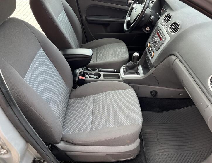 Ford Focus 17