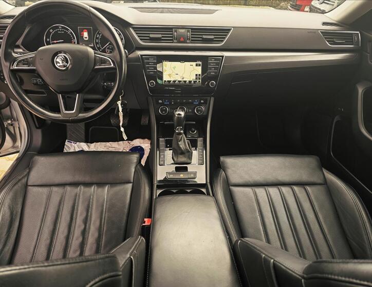 Škoda Superb 30