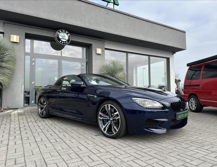 BMW M6 4