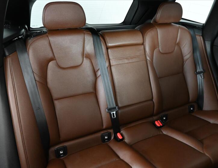 Volvo XC60 30