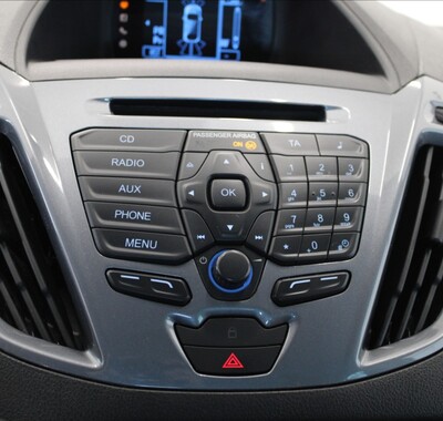 Ford Tourneo Custom 14