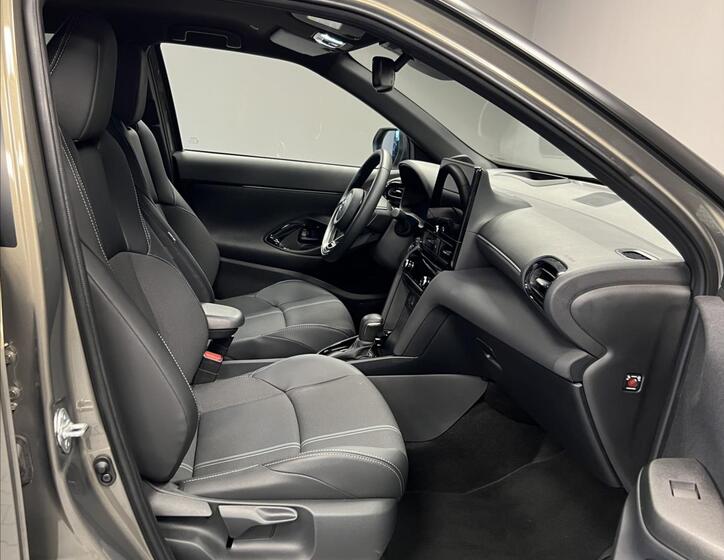 Toyota Yaris Cross 10
