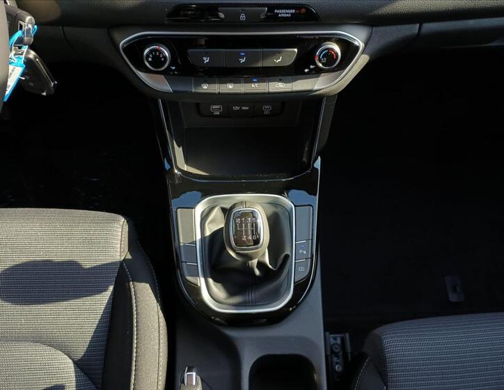 Hyundai i30 8
