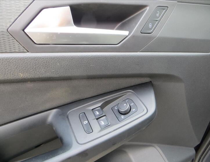 Ford Tourneo Connect 17