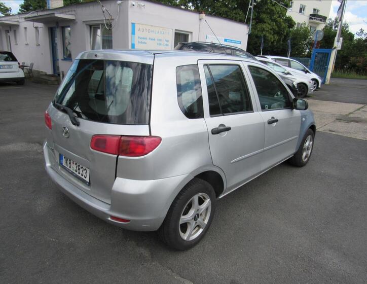 Mazda 2 6
