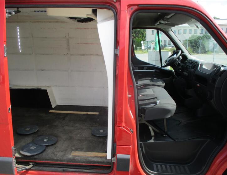 Renault Master 17