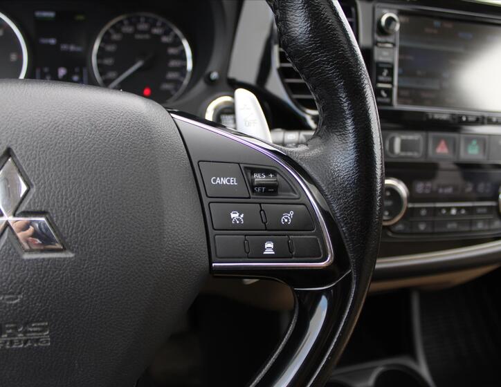 Mitsubishi Outlander 19
