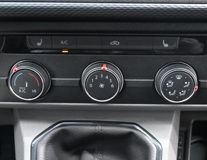 Volkswagen Transporter 18