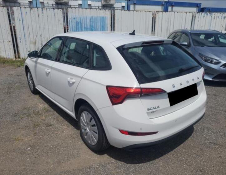 Škoda Scala 3
