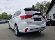 Mitsubishi Outlander 3