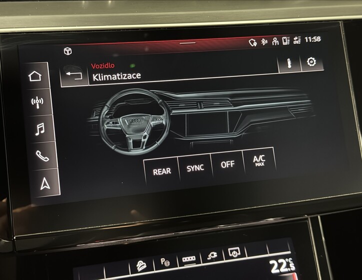 Audi e-tron 26