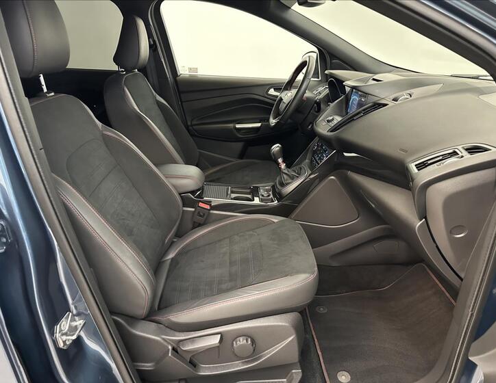 Ford Kuga 23