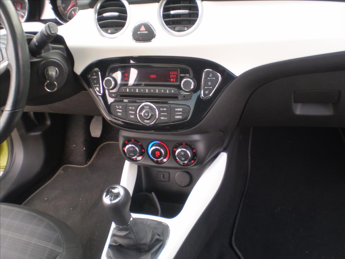 Opel Adam