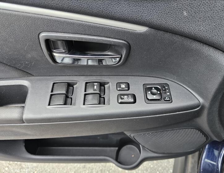 Mitsubishi ASX 20