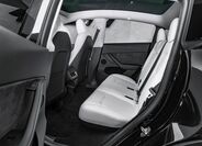 Tesla Model Y 14