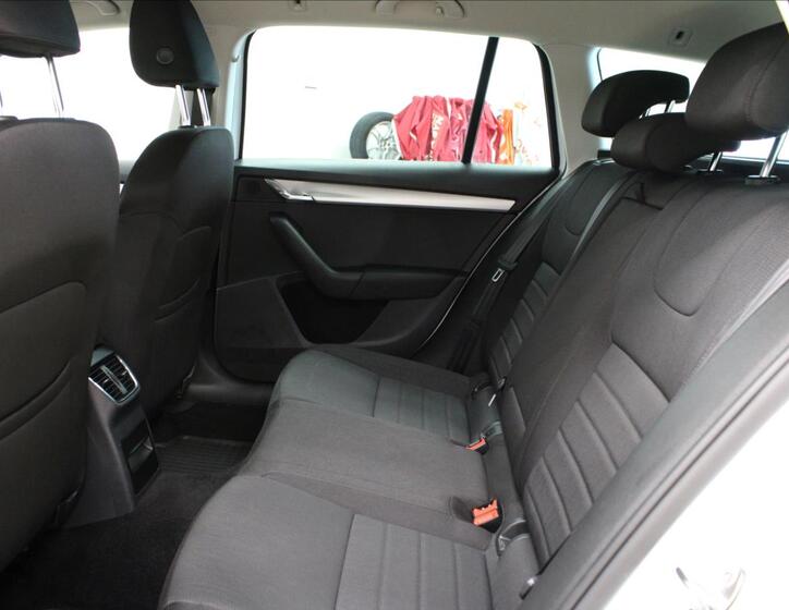 Škoda Octavia 15