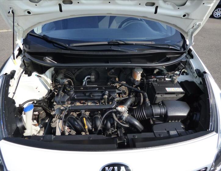 KIA Rio 42
