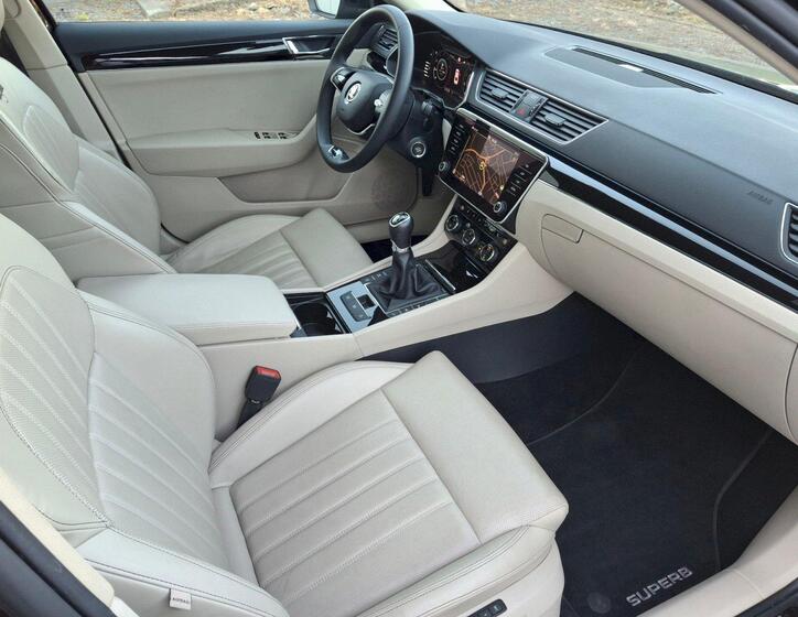 Škoda Superb 17