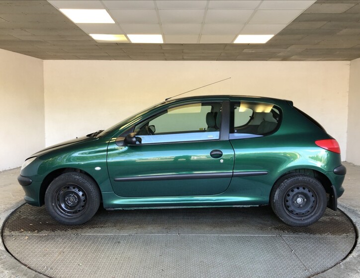 Peugeot 206 4