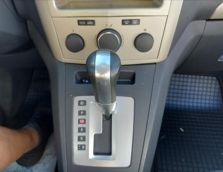 Opel Zafira 29