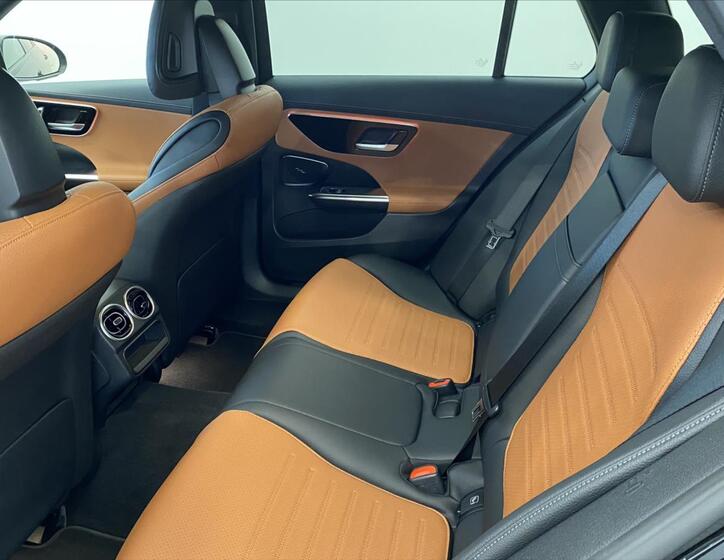 Mercedes-Benz Třídy C 6