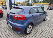 KIA Rio 6