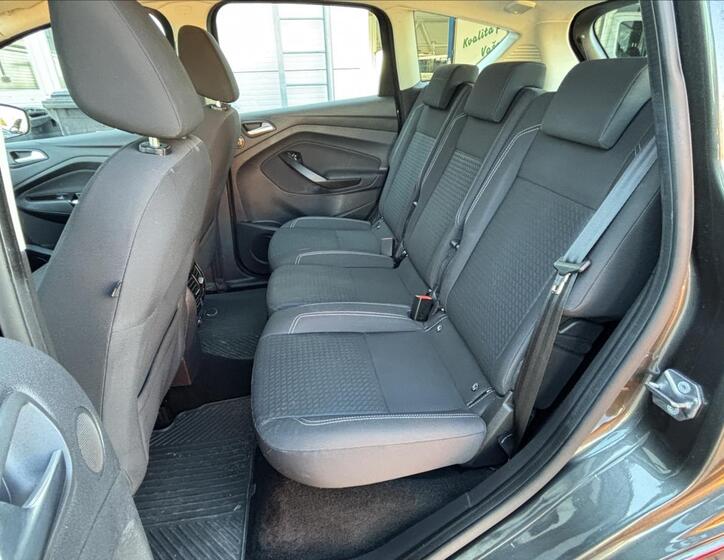 Ford C-MAX 14