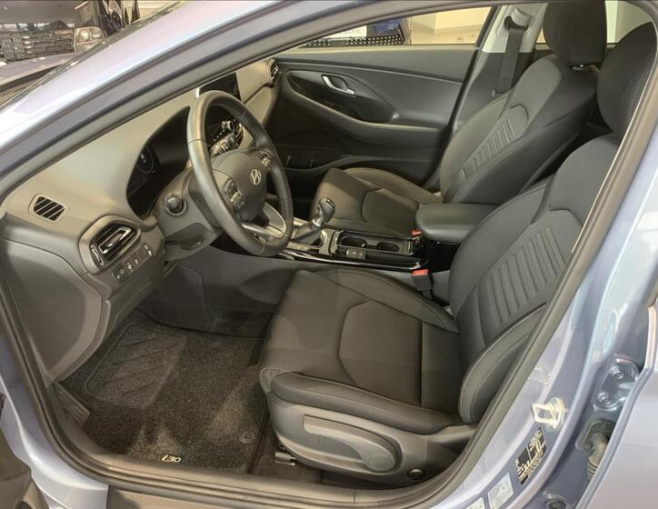 Hyundai i30 24