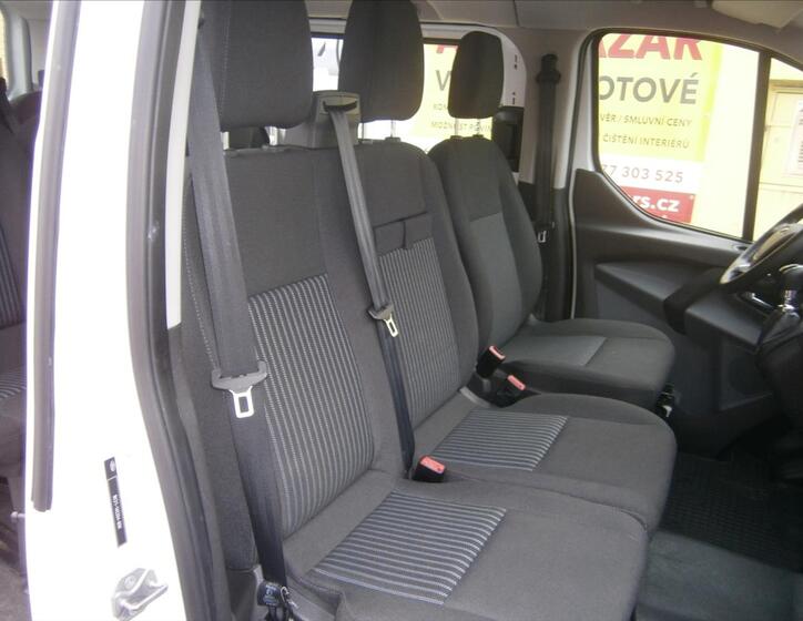Ford Transit Custom 8