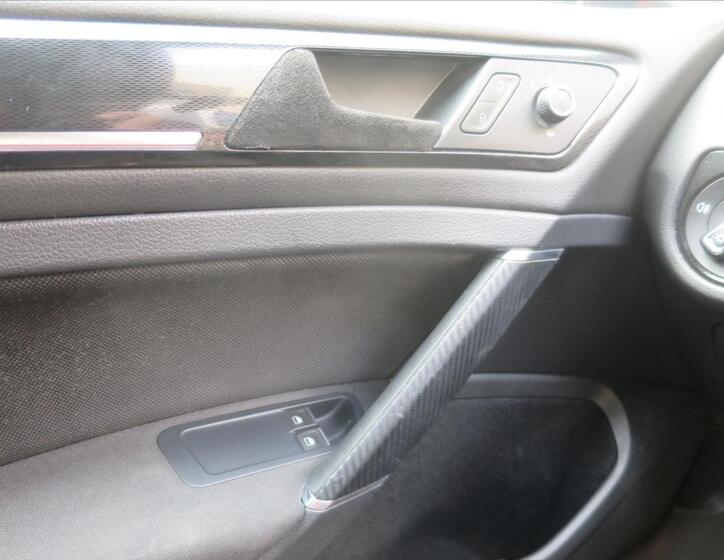 Volkswagen Golf 22
