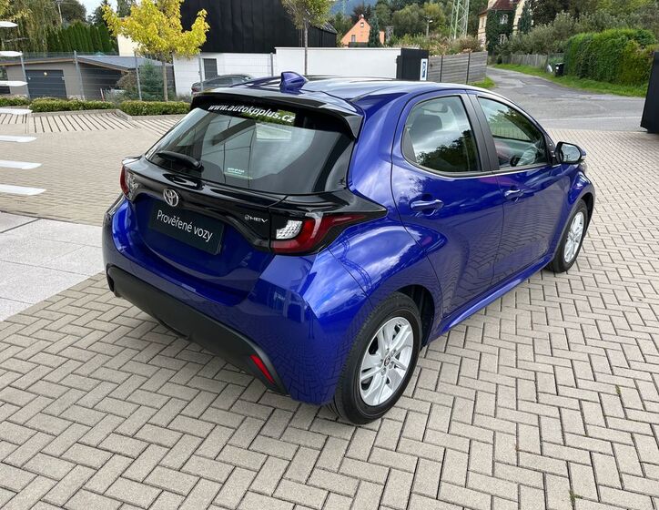 Toyota Yaris 6