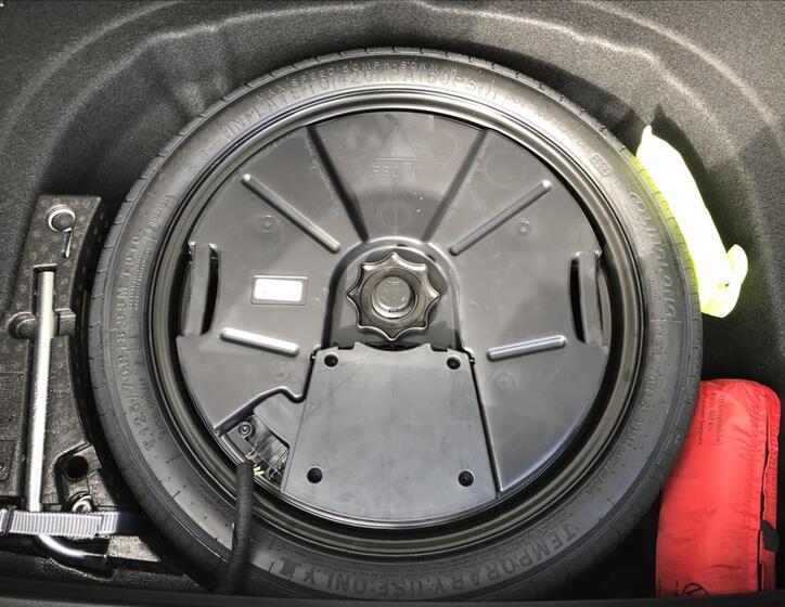 Volkswagen Golf 12