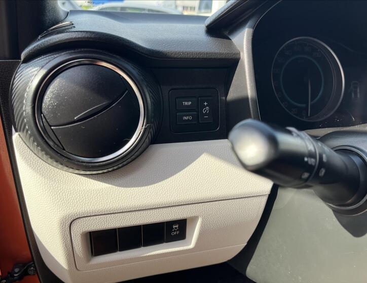 Suzuki Ignis 20